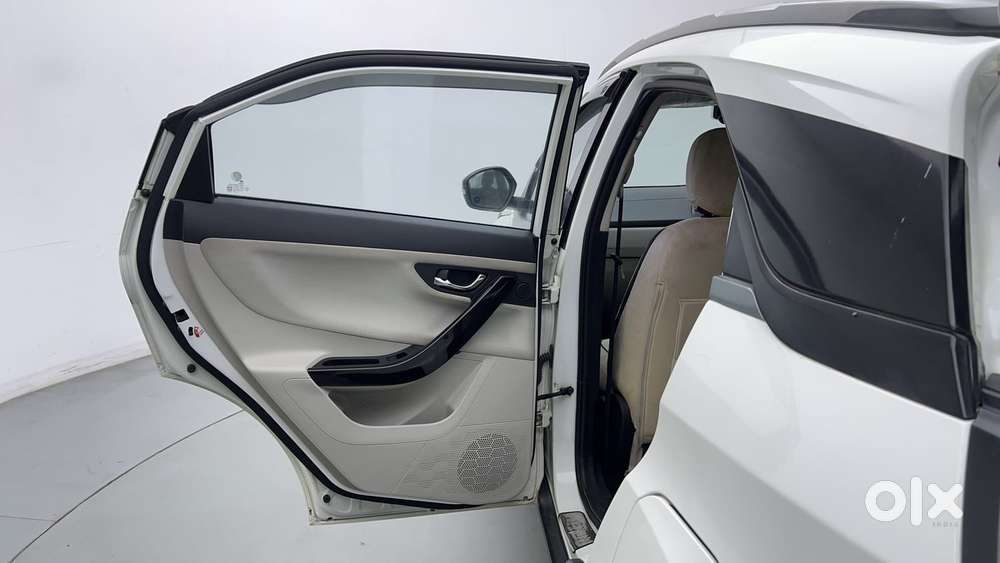 Tata Nexon 1.5 Revotorq Xza Plus S Amt, 2021, Petrol