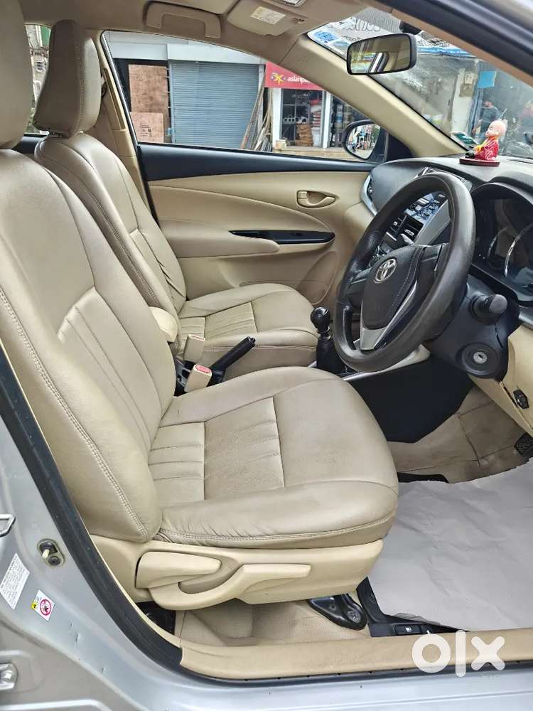 Toyota Yaris Petrol& Cng 2019
