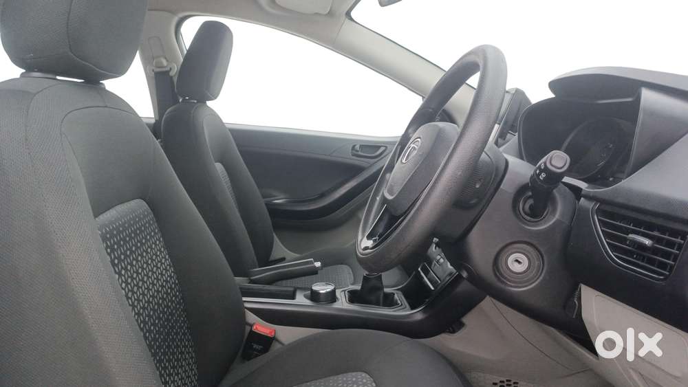 Tata Nexon 1.2 Revotron Xe, 2018, Petrol