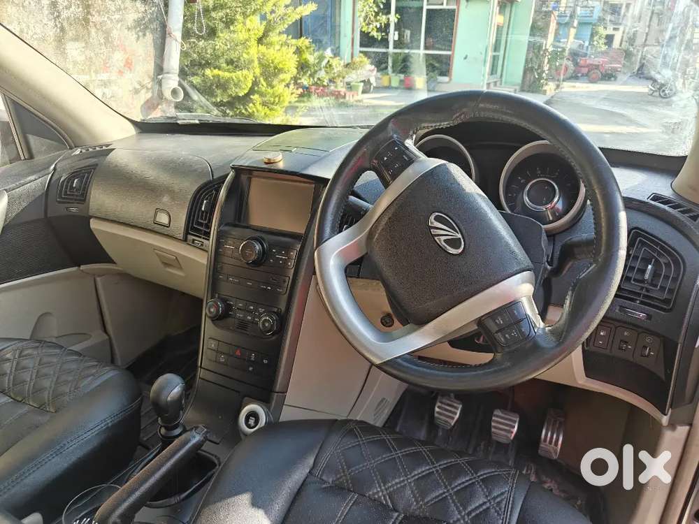 Mahindra Xuv500 2015 December, Diesel, 82000 Km Driven
