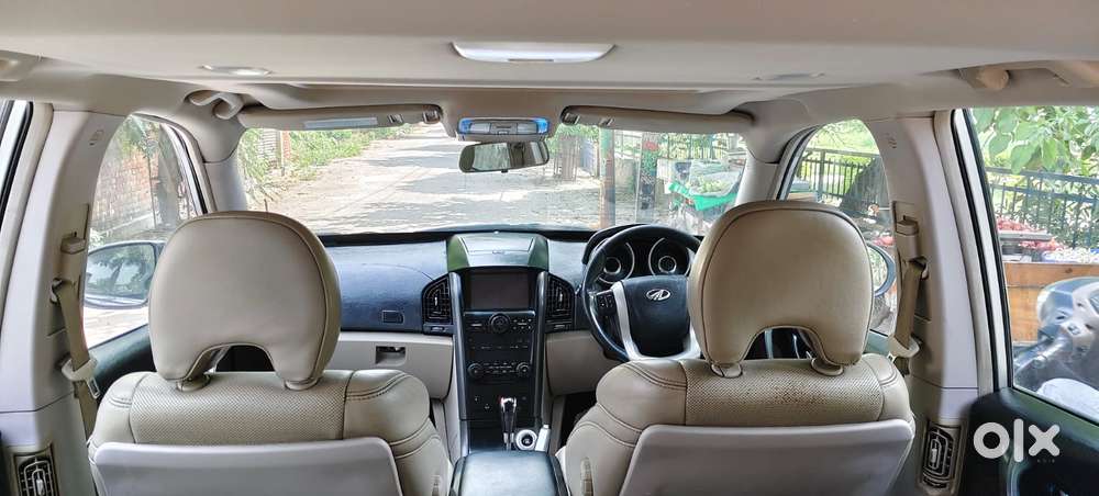Mahindra Xuv500 2.2 W10 Sportz Edition Mt, 2017, Diesel