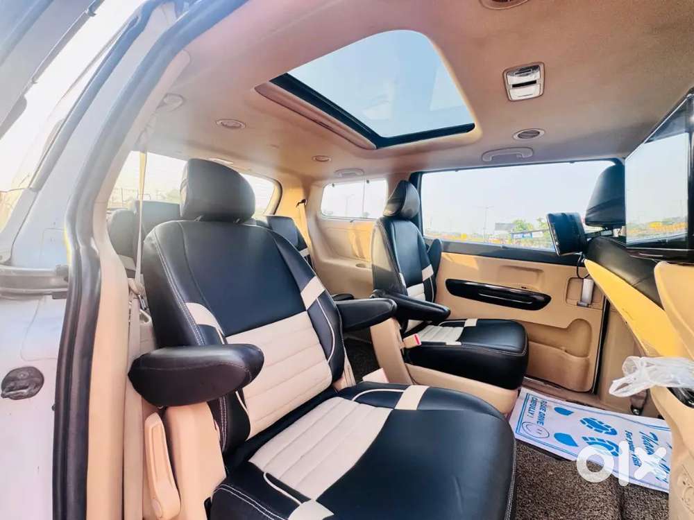 2021 Kia Carnival Limousine Plus
