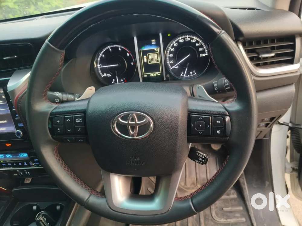 Toyota Fortuner Legender, 2023, Diesel
