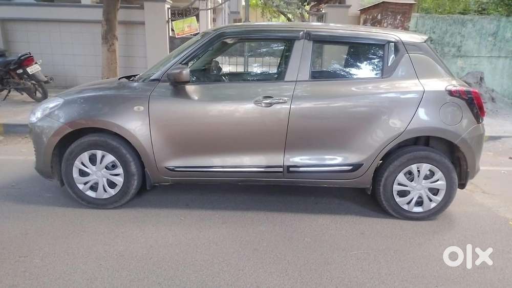 Maruti Suzuki Swift Lxi Option, 2022, Petrol