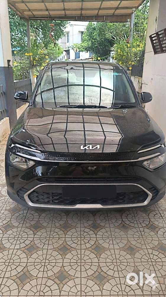 Kia Carens -single Owner And No Dent Up For Grab