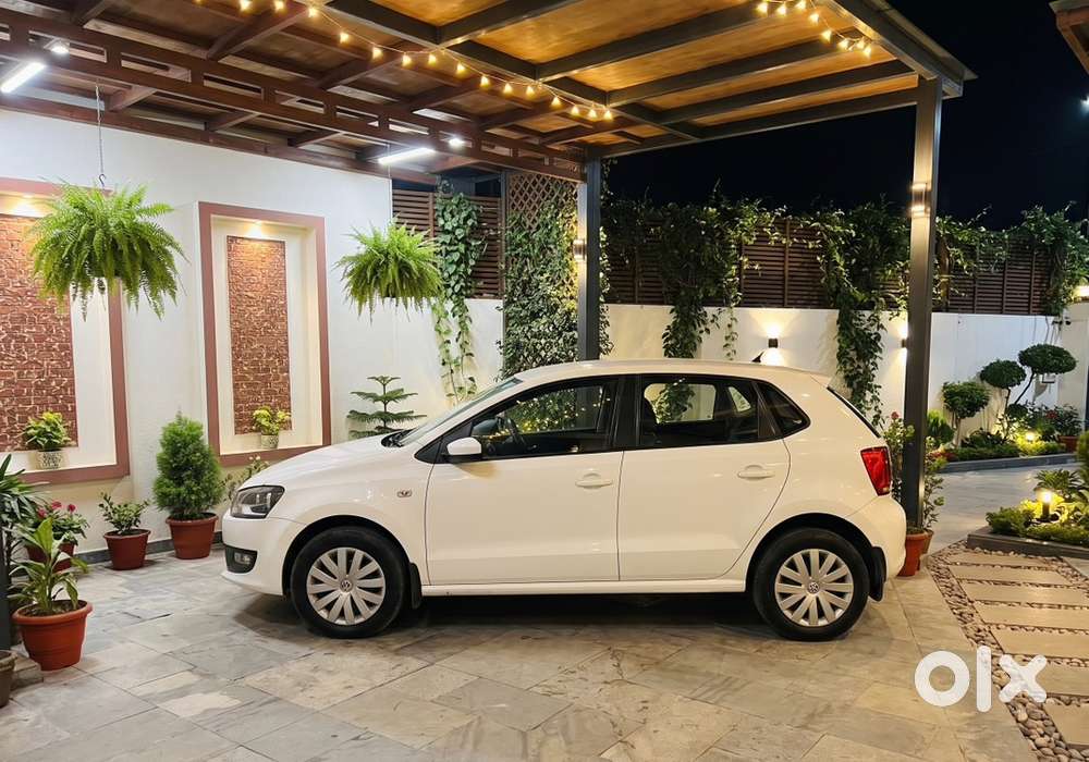 Volkswagen Polo Petrol Manual 2012