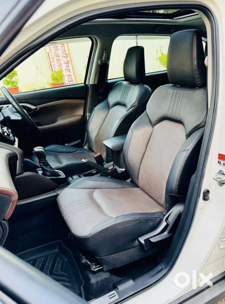 Toyota Urban Cruiser Hyryder 1.5 V Hybrid, 2024, Petrol