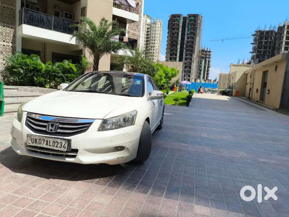 2011 Honda Accord Petrol Cng Automatic Sunroof