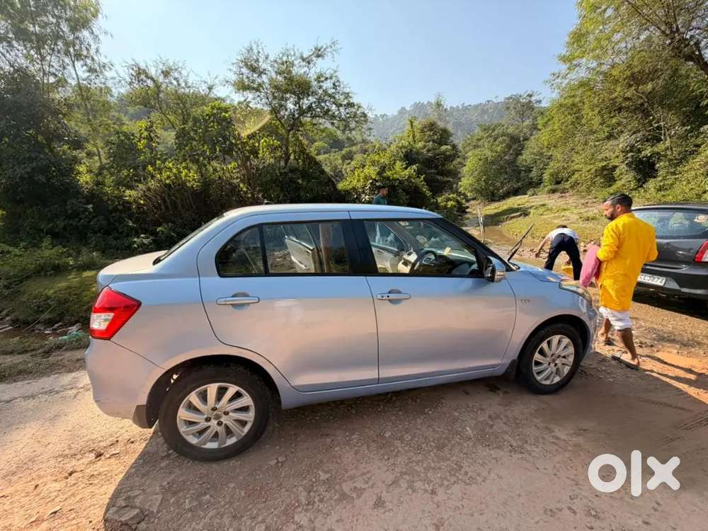 Maruti Suzuki Dzire 2015 Petrol 70000 Km Driven