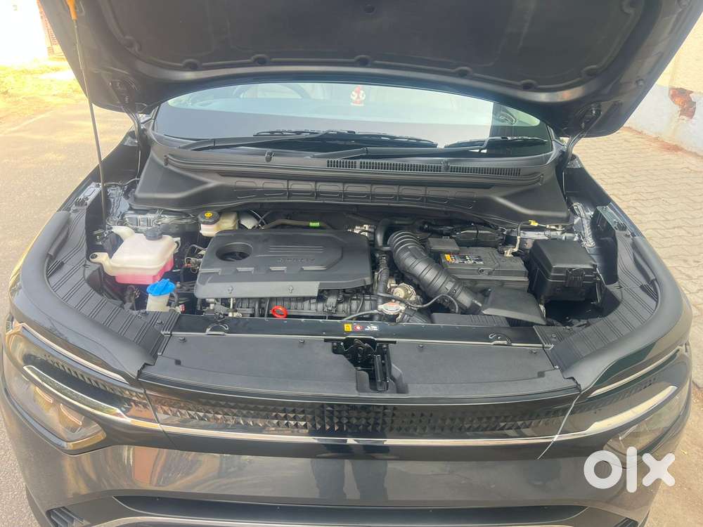 Kia Carens Luxury (o)1.5 Diesel At 7 Str, 2023, Diesel