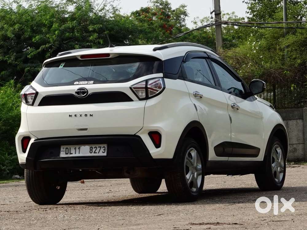 Tata Nexon, 2023, Petrol