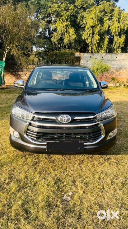 Toyota Innova Crysta 2.4 G Mt, 2019, Diesel