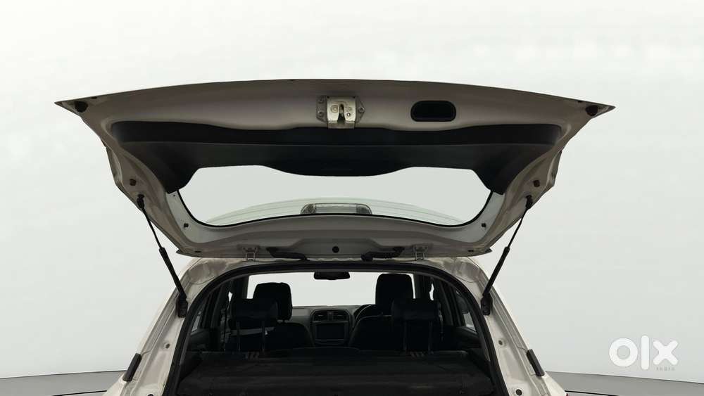 Maruti Suzuki Vitara Brezza 1.5 Zxi Plus At, 2022, Petrol
