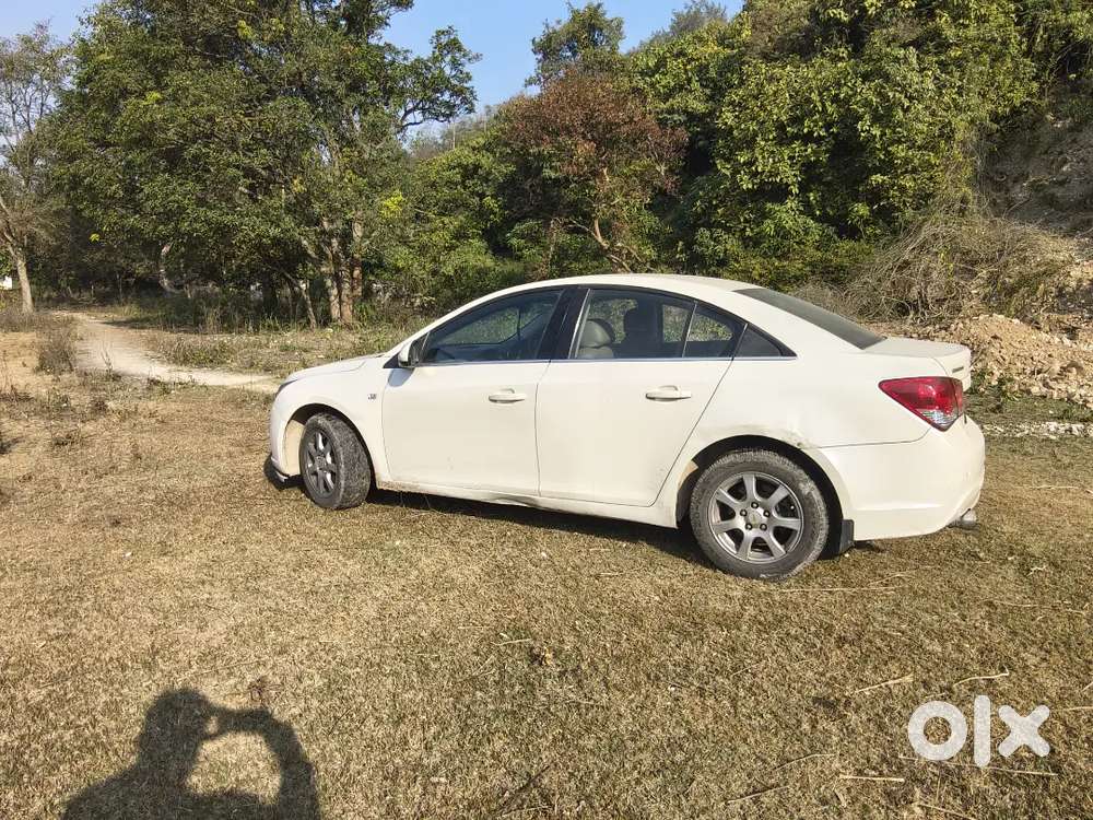 Chevrolet Cruze 2012 Diesel 60000 Km Driven