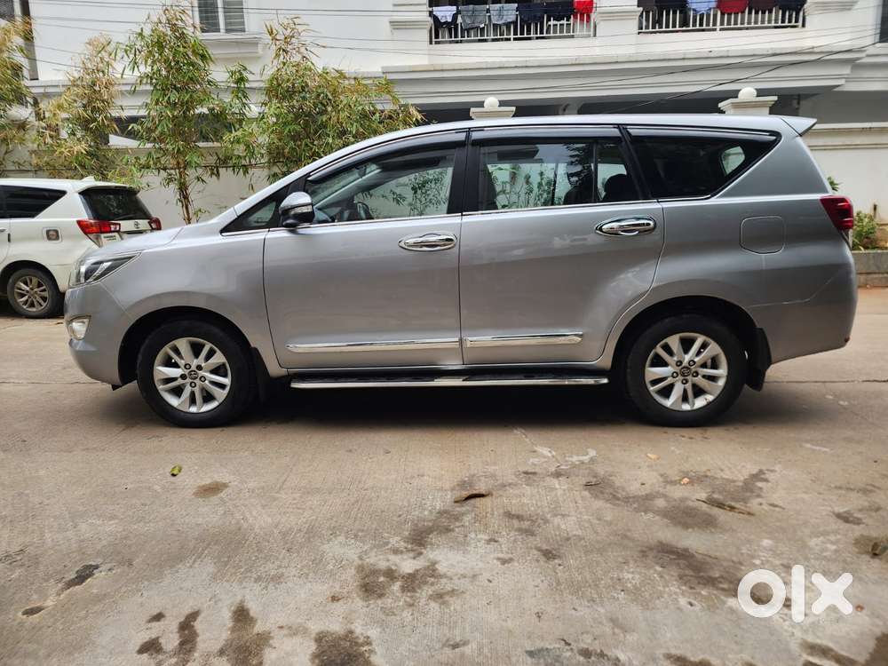 Toyota Innova Crysta 2.4 G Mt 8s, 2016, Diesel