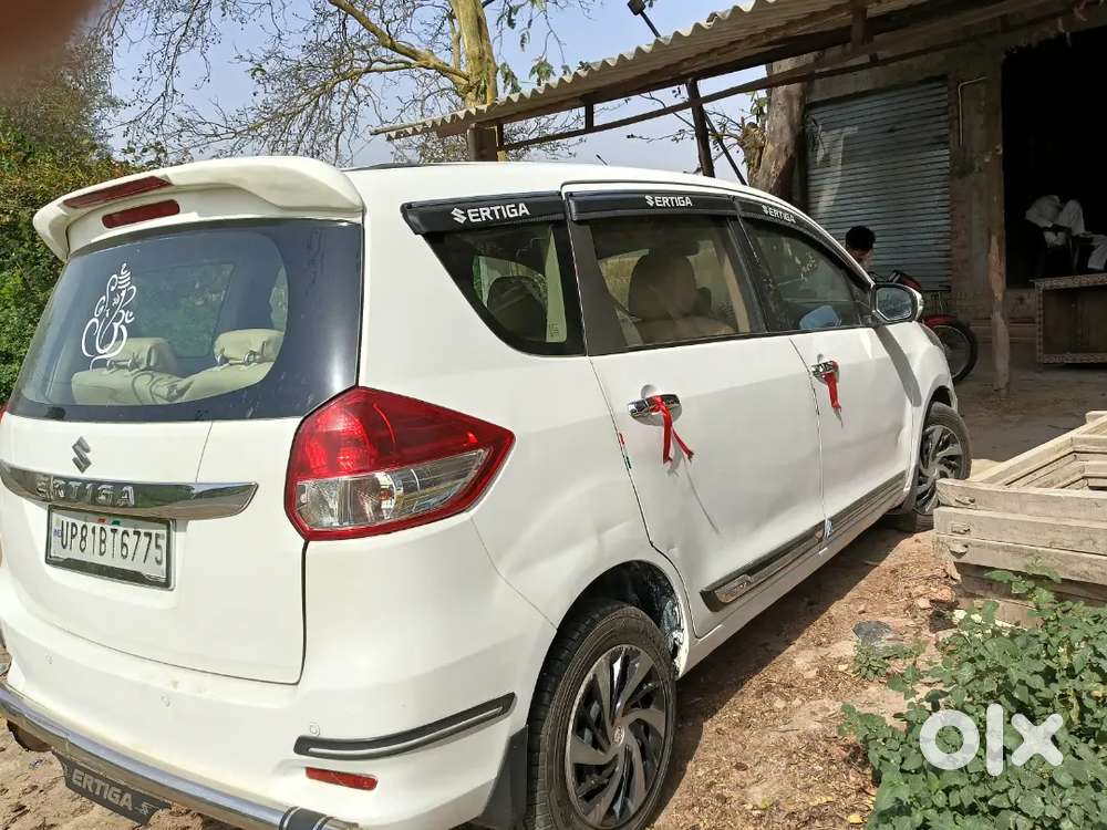 Maruti Suzuki Ertiga 2016 Diesel 120000 Km Driven
