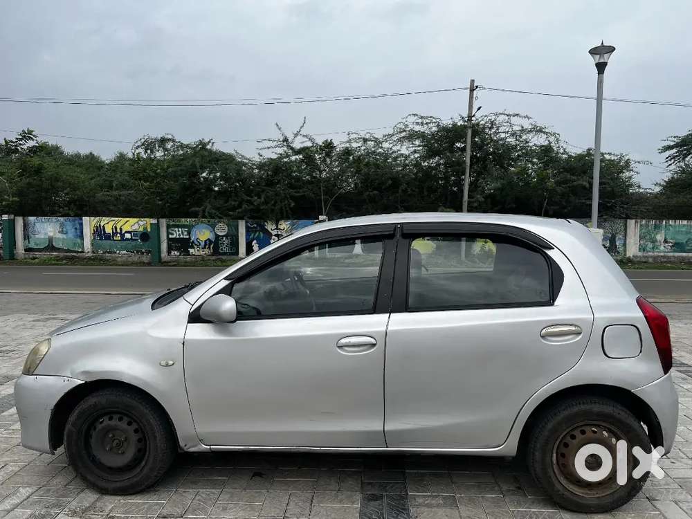 Toyota Etios Liva 2012