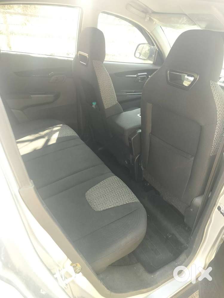 Mahindra Kuv100 Nxt 2017 Diesel Well Maintained