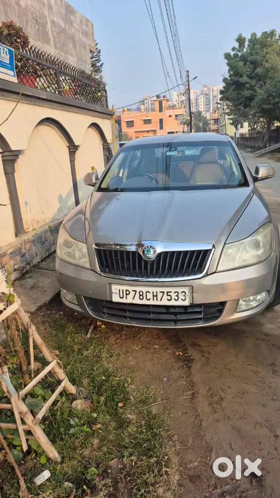 Skoda Laura 2011 Petrol 94000 Km Driven
