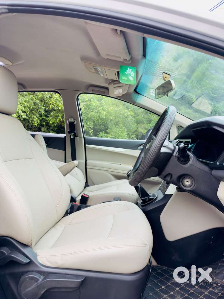 Mahindra Marazzo M8, 2020, Diesel