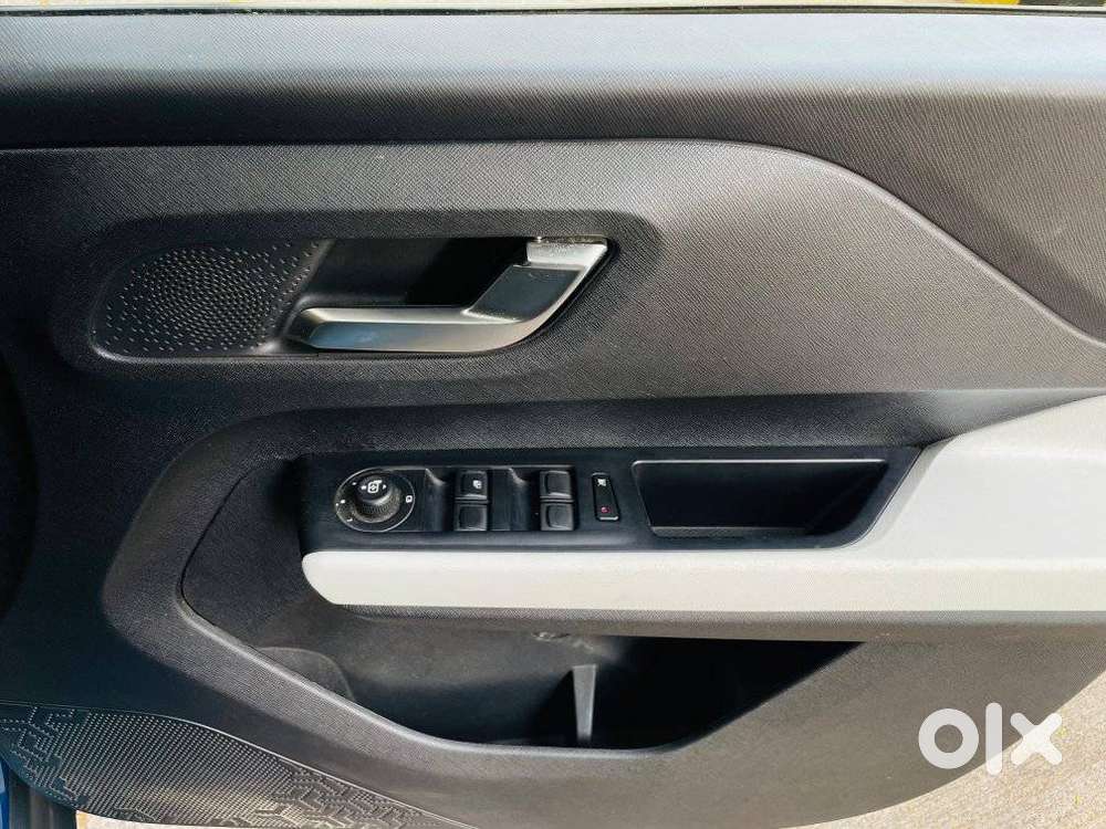 Tata Punch Creative, 2022, Petrol