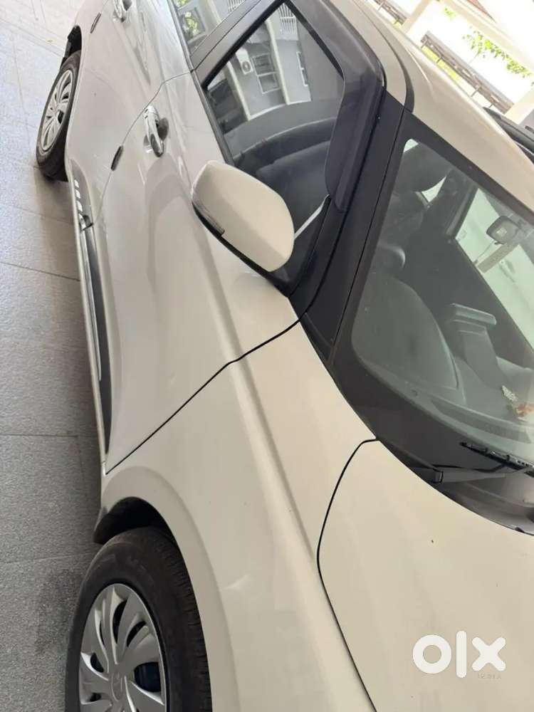 Maruti Suzuki Swift Vxi 2025