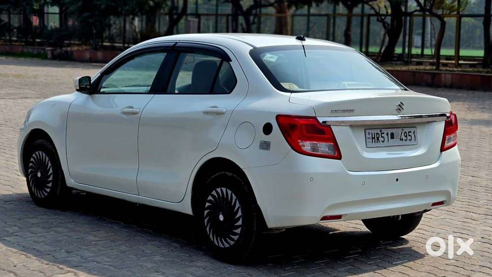 Maruti Suzuki Swift Dzire 1.2 Vxi Bsiv, 2022, Cng & Hybrids