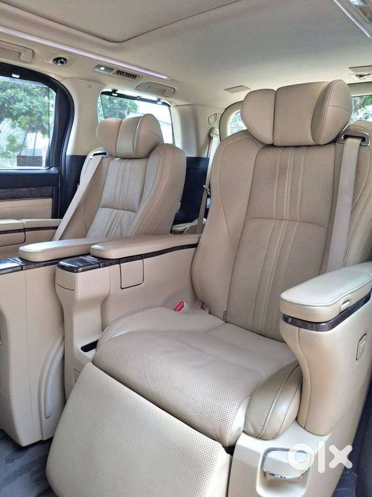 Toyota Vellfire Vip – Executive Lounge, 2021, Petrol