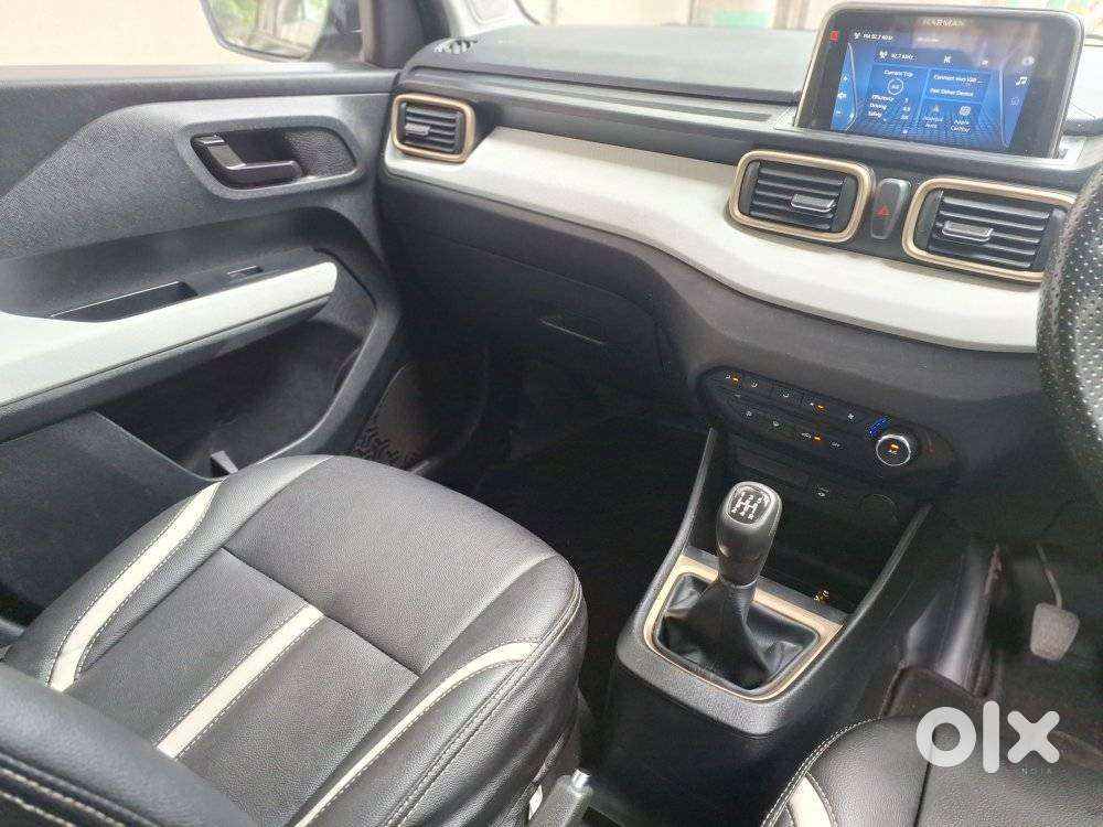 Tata Punch, 2022, Petrol