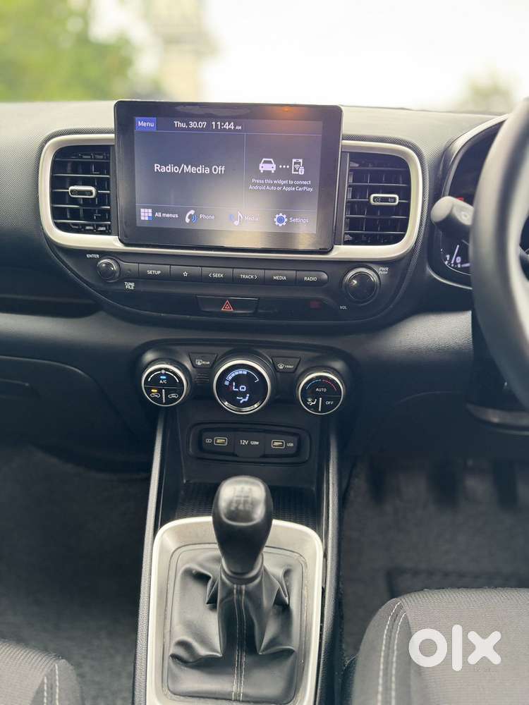 Hyundai Venue, 2021, Petrol