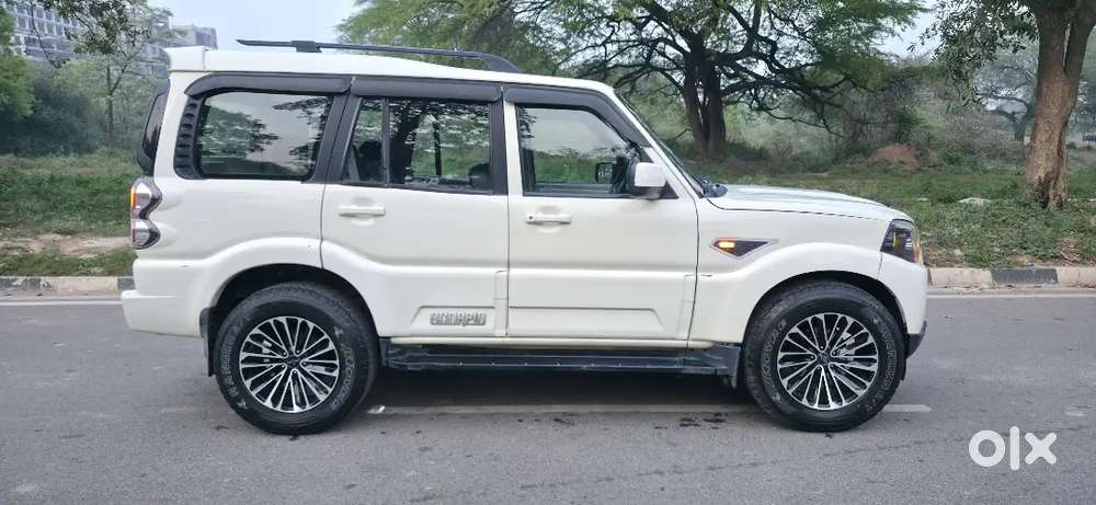 Mahindra Scorpio 2017 Diesel Well Maintained