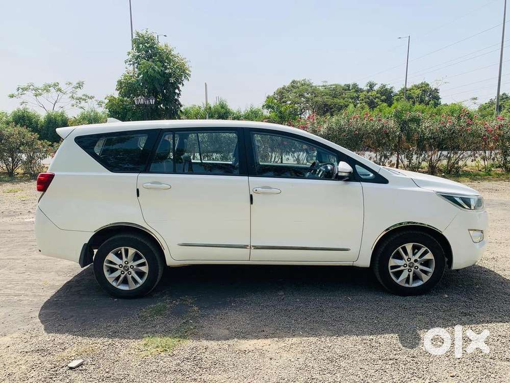 Innova Crysta 2016 Model