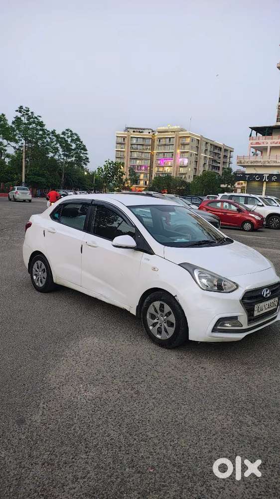 Hyundai Xcent Diesel 2017 Variant