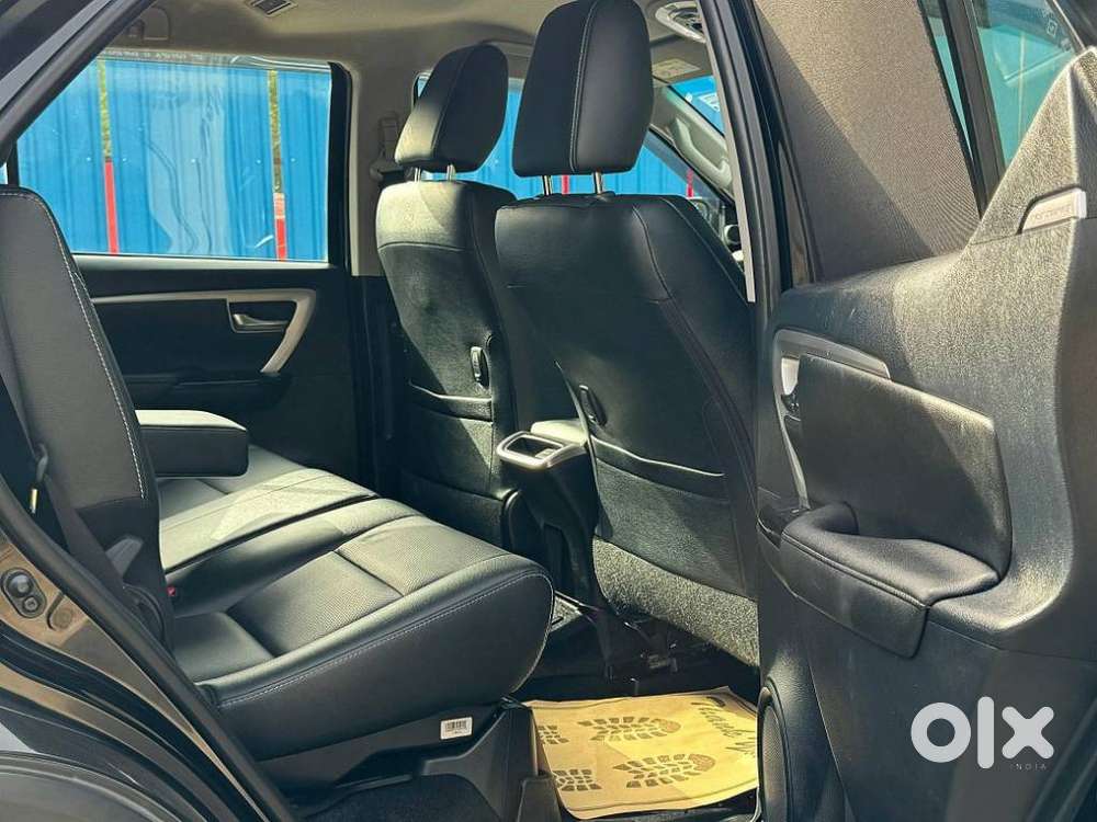 Toyota Fortuner 4x2 At 2.7 Petrol, 2023, Petrol