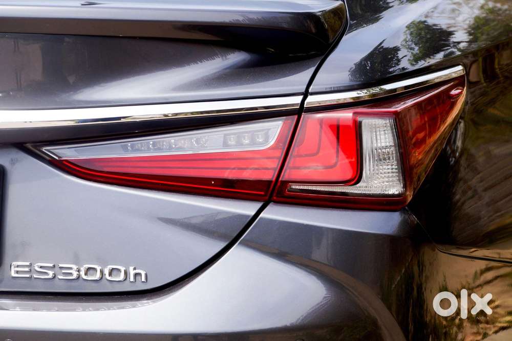 Lexus Es 300h Exquisite, 2024, Petrol