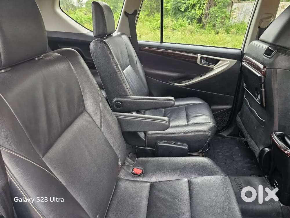 Toyota Innova Crysta 2.4 Diesel 2017