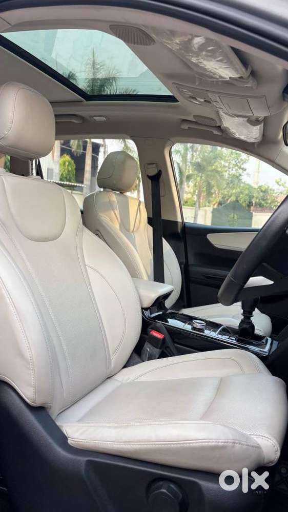 Mahindra Xuv700, 2022, Diesel