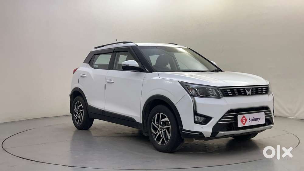 Mahindra XUV300 W8 Option, 2024, Petrol