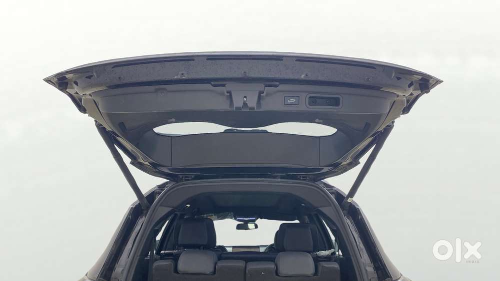 Tata Safari Accomplished Dark Edition, 2024, Diesel