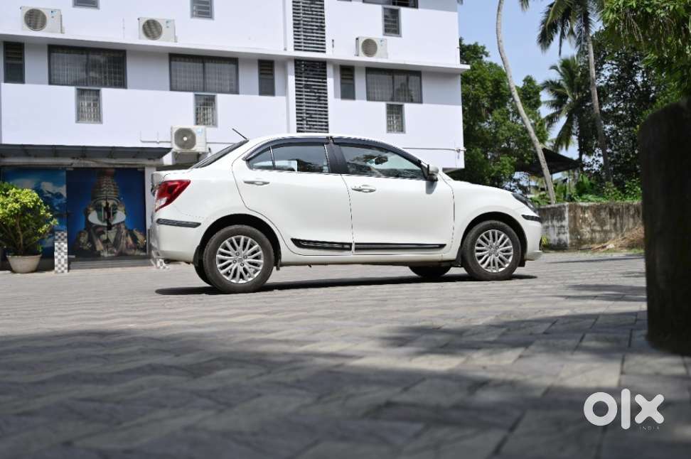 Maruti Suzuki Dzire Zxi Ags, 2023, Petrol