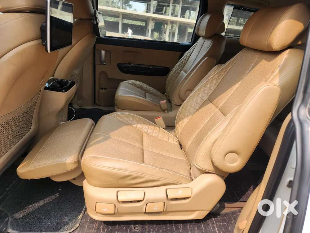 Kia Carnival Limousine Plus 2022 Diesel 51000 Km Driven