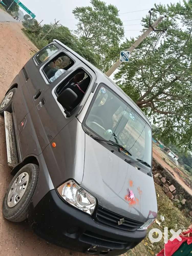 Maruti Suzuki Eeco 2025 Cng & Hybrids 3000 Km Driven 8 Months Old