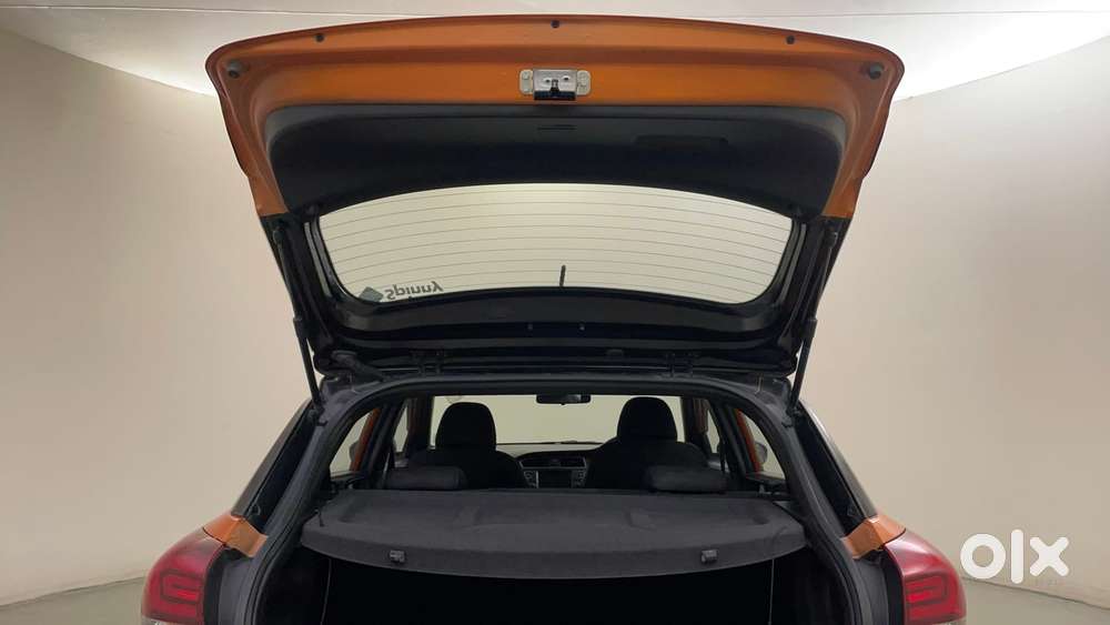 Hyundai Elite I20 Sportz Plus Dual Tone, 2019, Petrol
