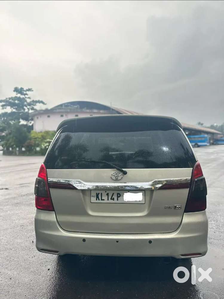 Toyota Innova 2.5 G 2014