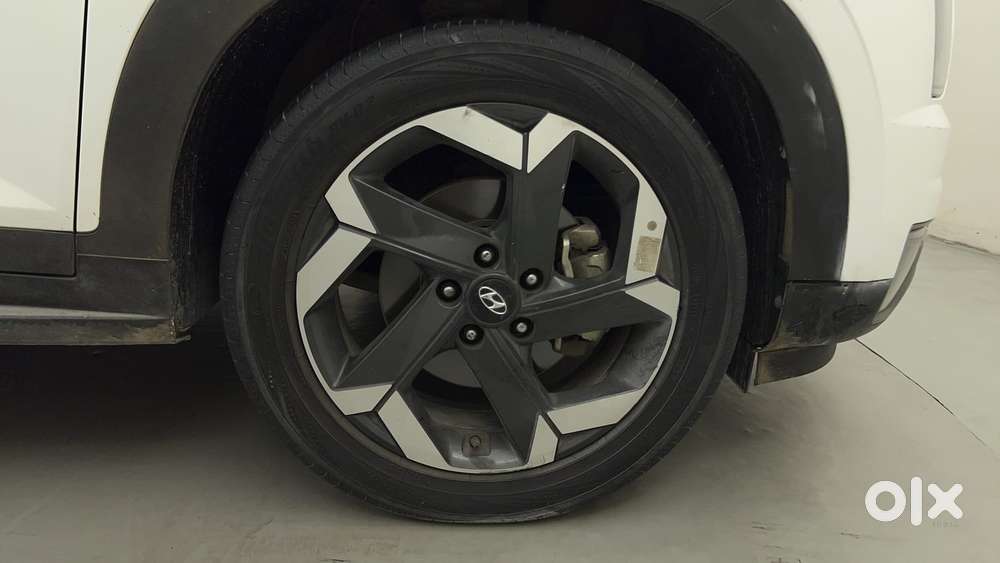 Hyundai Alcazar 2.0 Signature (o) Petrol At 6 Str, 2022, Petrol