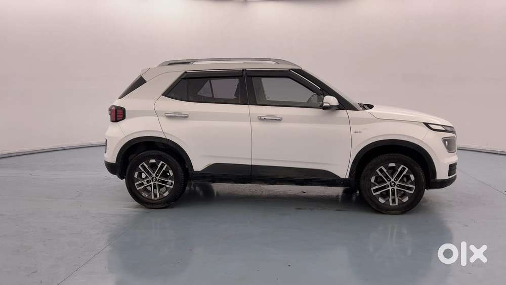 Hyundai Venue 1.0 Sx (o) Turbo Dct, 2023, Petrol