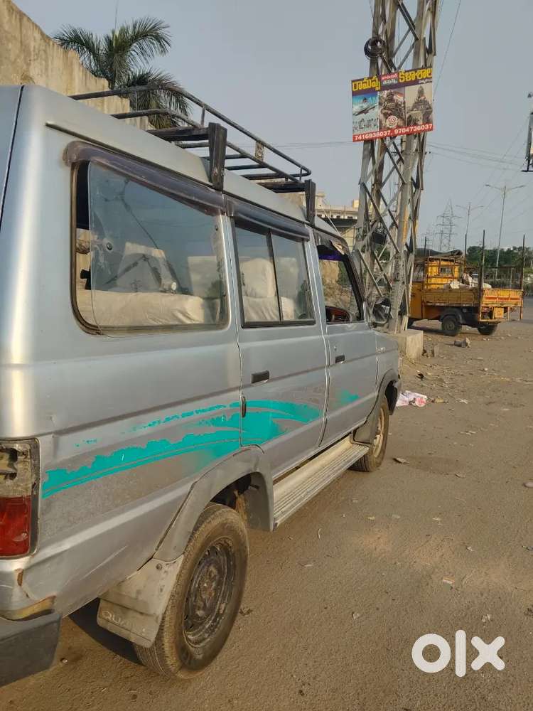 Toyota Qualis 2001 Diesel 45000 Km Driven