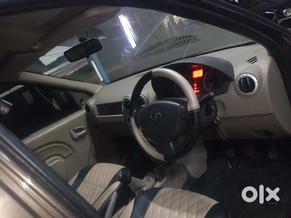 Mahindra Verito Petrol 2012