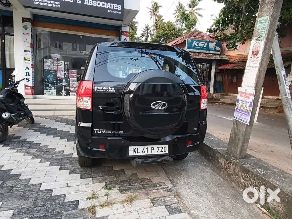 Mahindra Tuv 300 2018