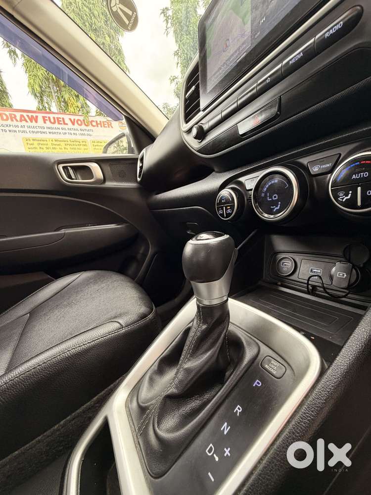 Hyundai Venue 1.0 Sx (o) Turbo Dct, 2020, Petrol
